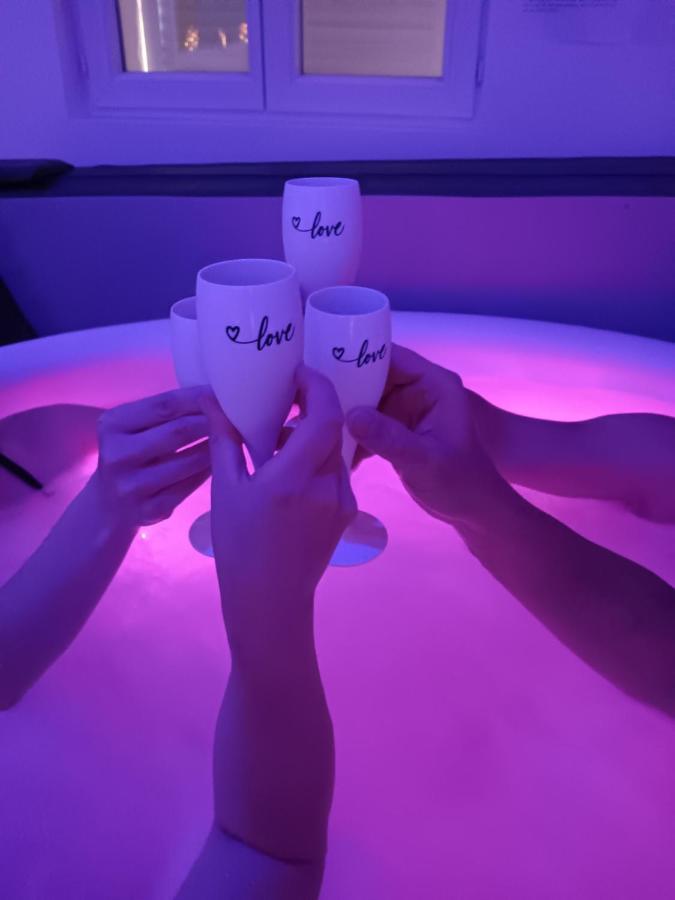 Готель Gite Et Spa Au Secret Du Bonheur Pouilly-sur-Serre Екстер'єр фото